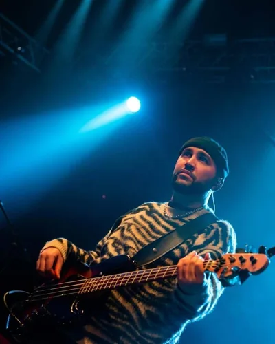 Ricardo Montaño Zucchiatti, professor de bateria, guitarra i baix de Jambala